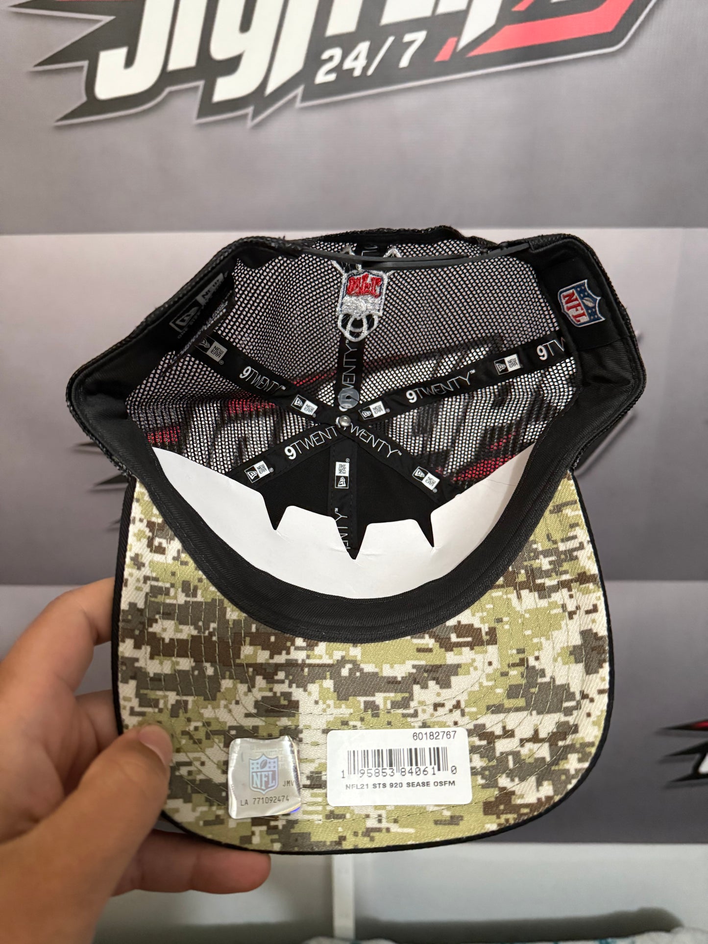 Seattle Seahawks “Salute to Service” SnapBack Hat