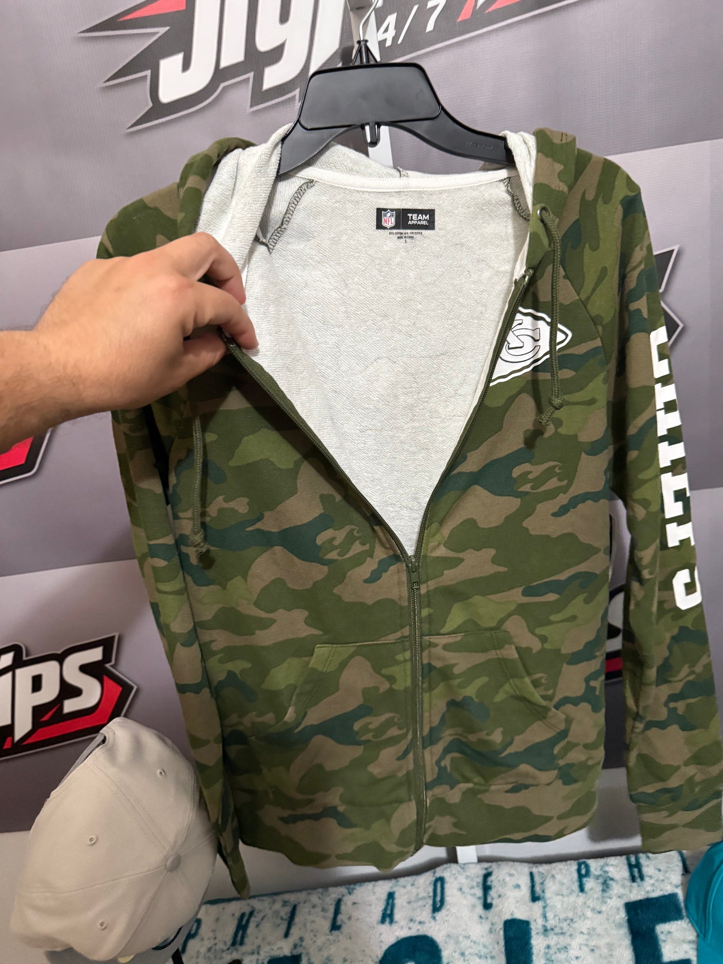 Woman’s Small KC Chiefs Camo Jacket