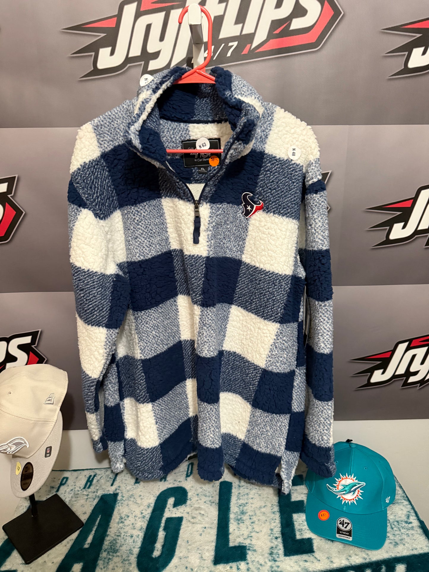 Woman’s XL 4her Texans quarter zip (fluffy)