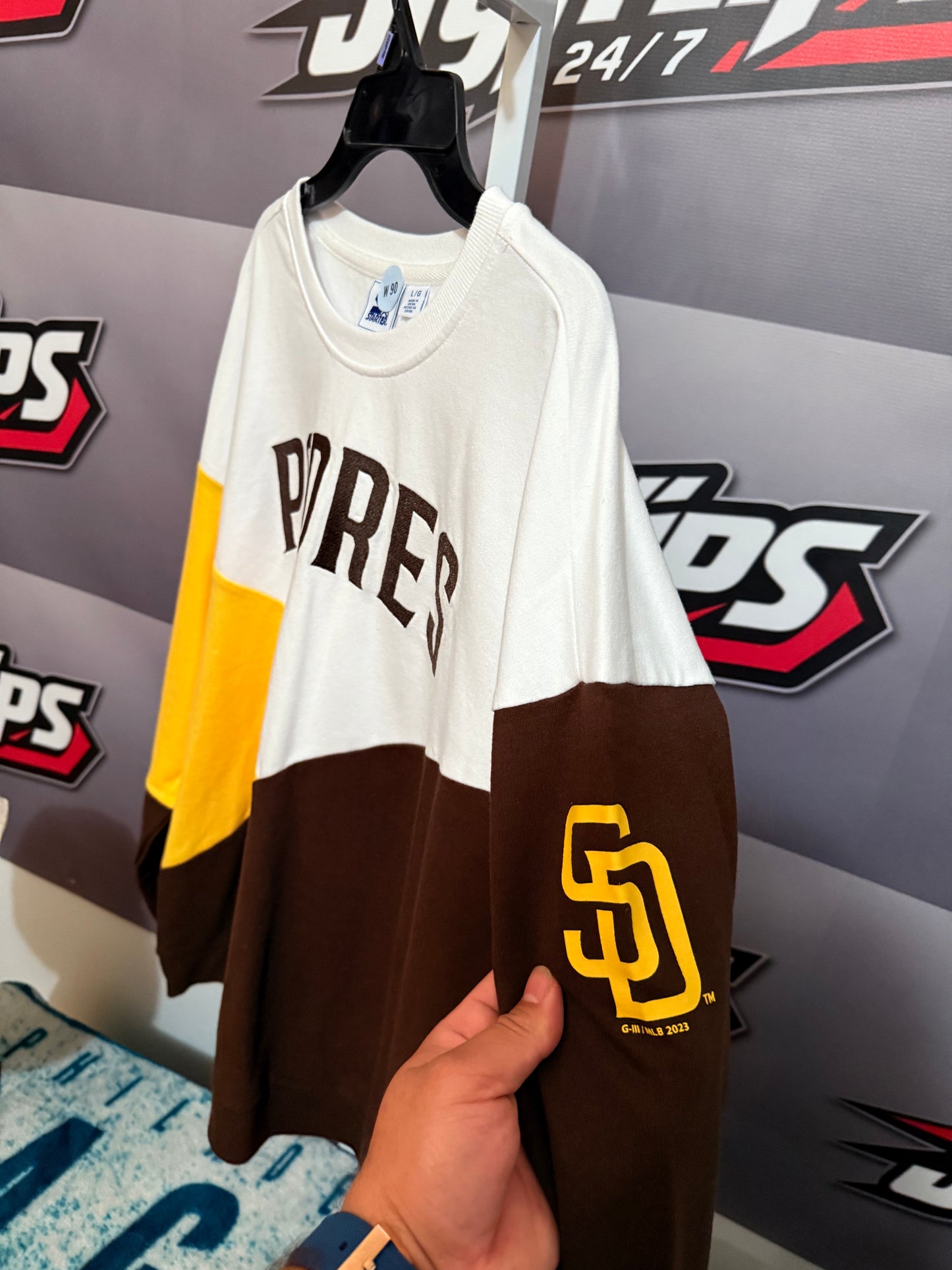 Men’s Large SD Padres Crewneck sweater by starter