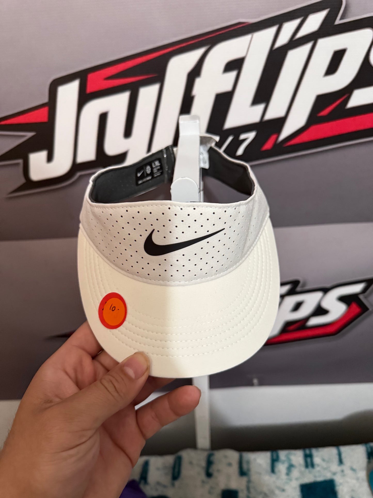 Nike L/XL Ace Visor