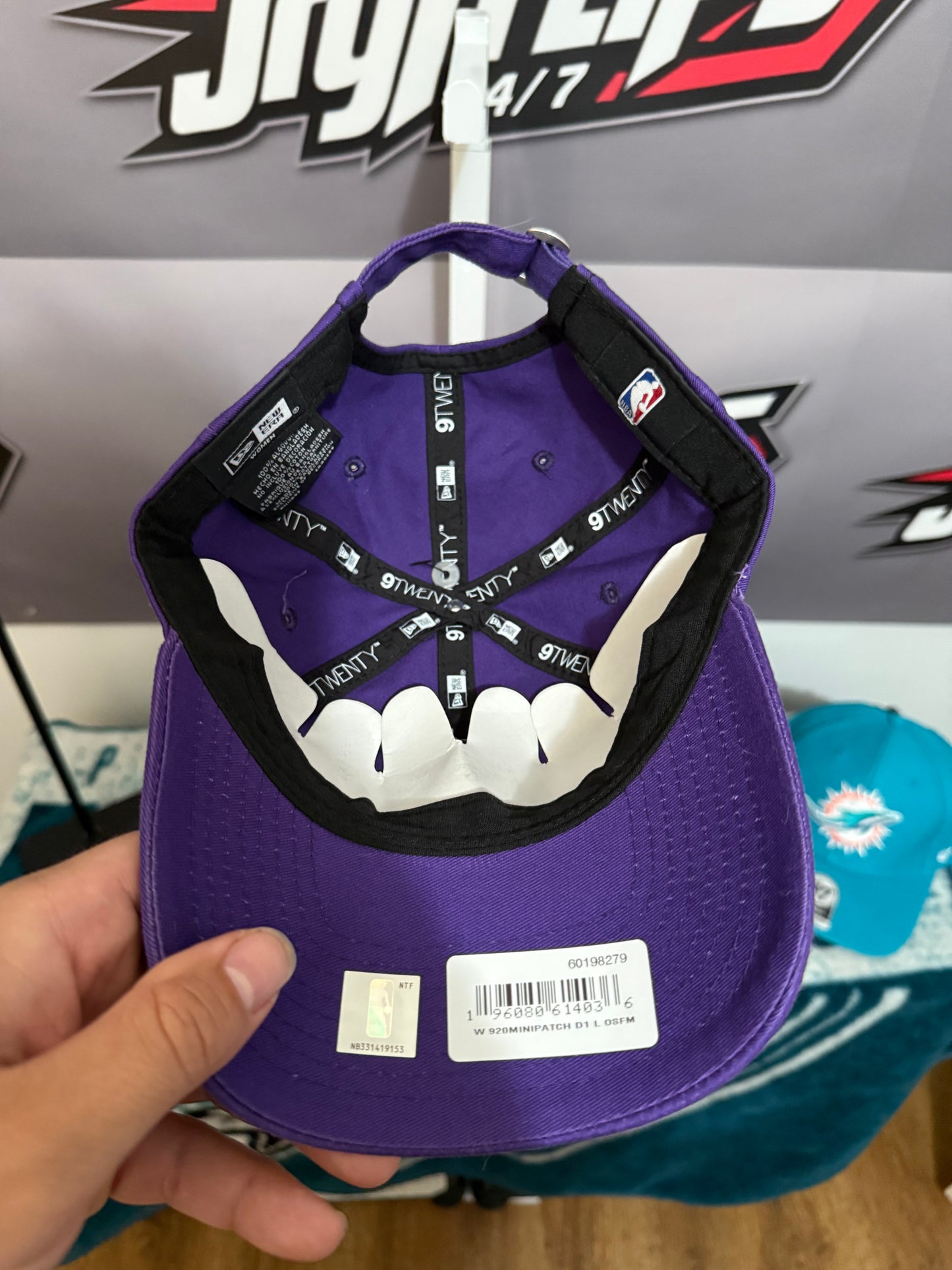 Woman’s New Era LA Lakers Adjustable Hat