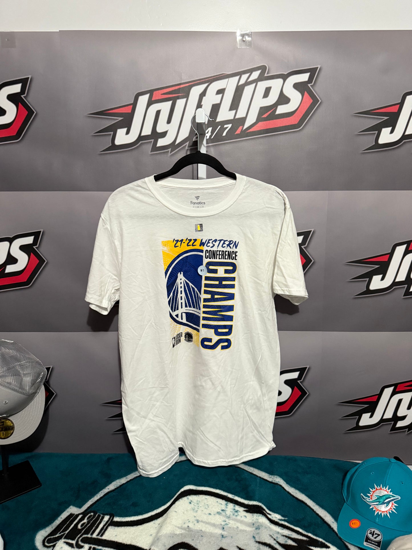 Men’s Large GS Warriors 21-22 Conf Champion T-Shirt
