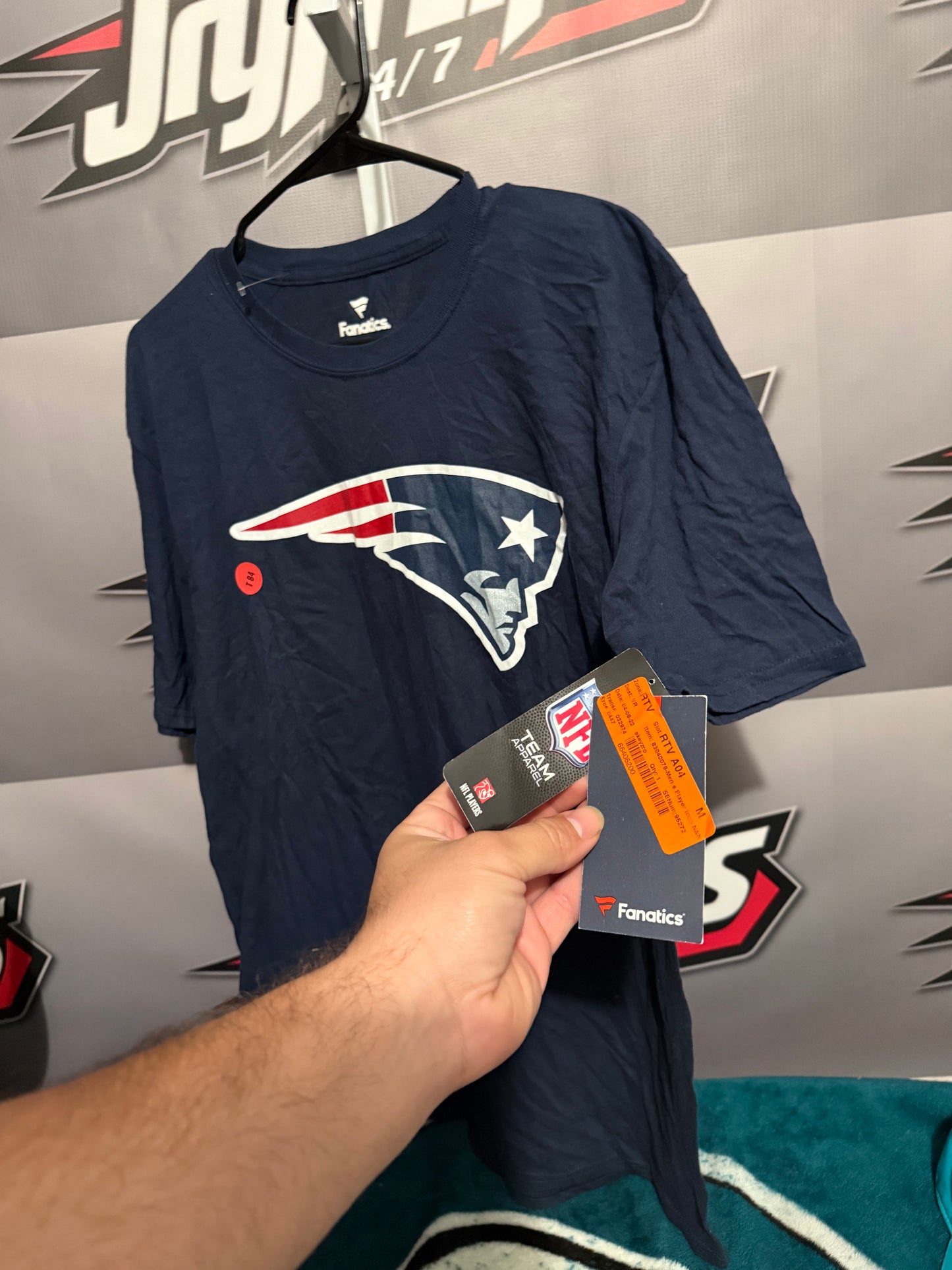 Men’s Large NE Patriots MAC Jones T Shirt