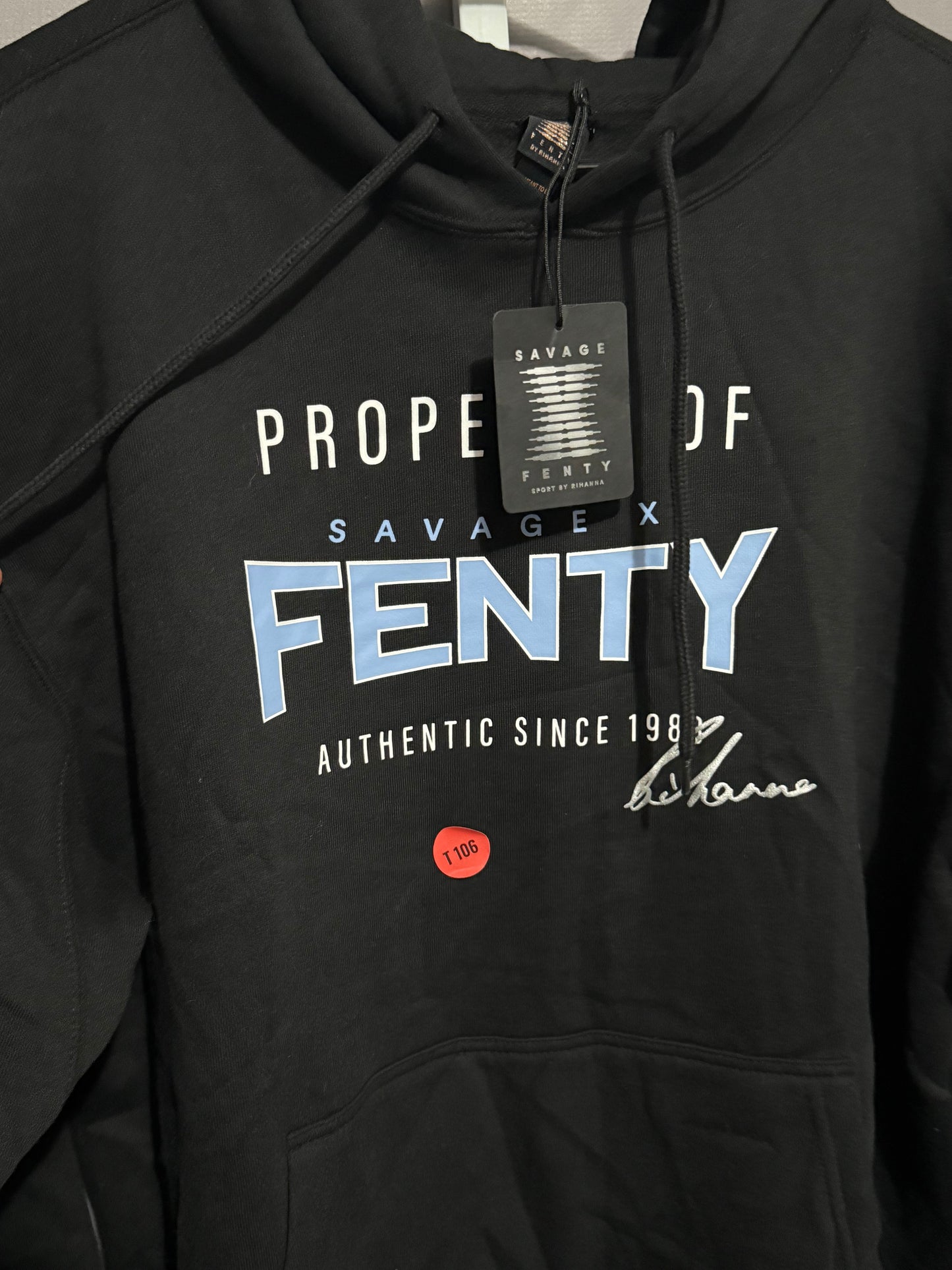 Men’s Large Savage x Fenty Hoodie (Very nice)