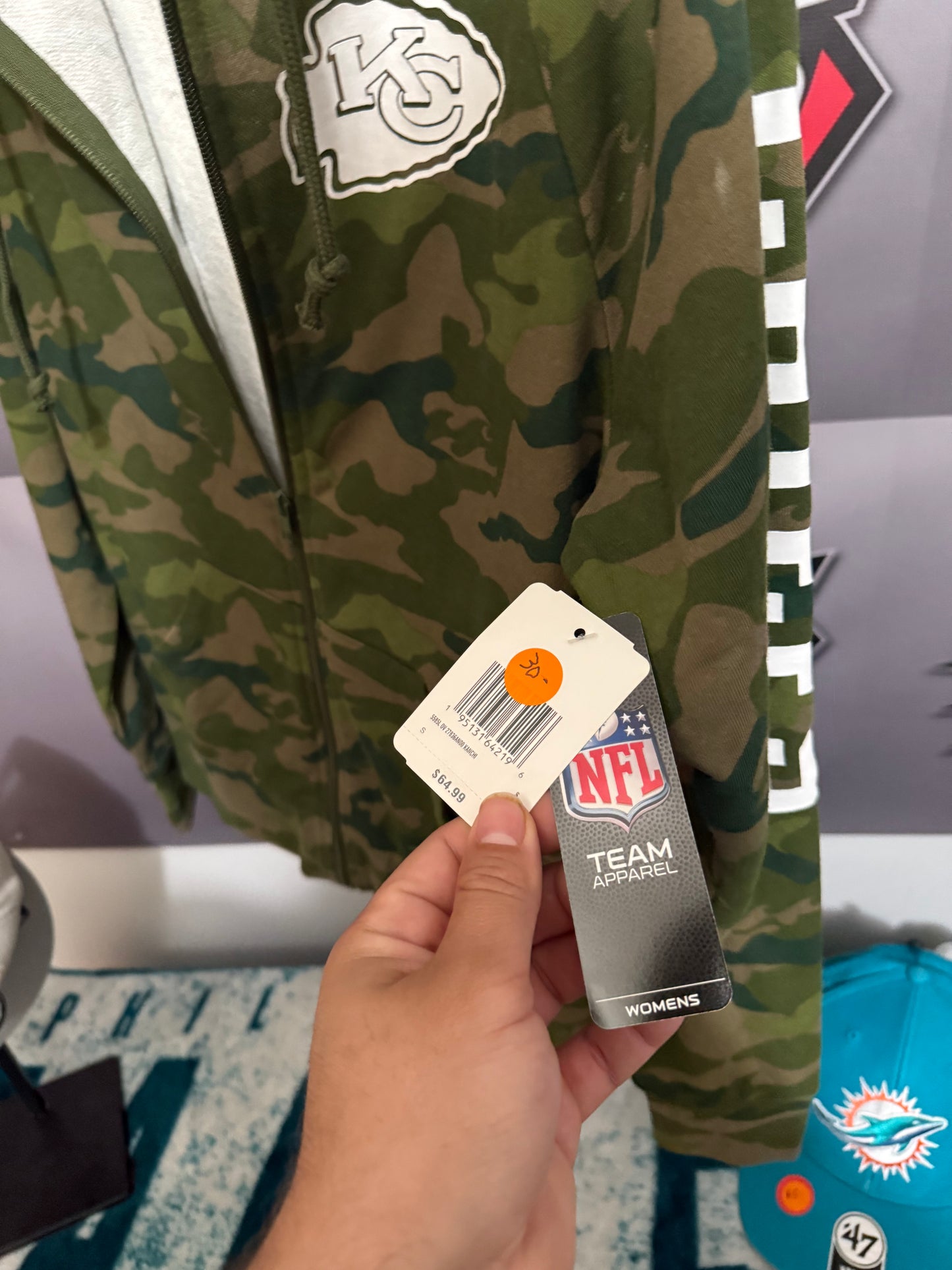 Woman’s Small KC Chiefs Camo Jacket