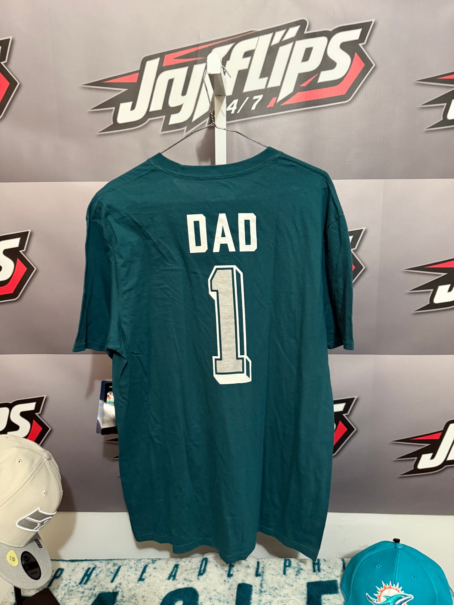 Men’s Large Eagles #1 Dad T-shirt