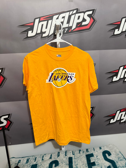 Men’s Medium LA Lakers T Shirt