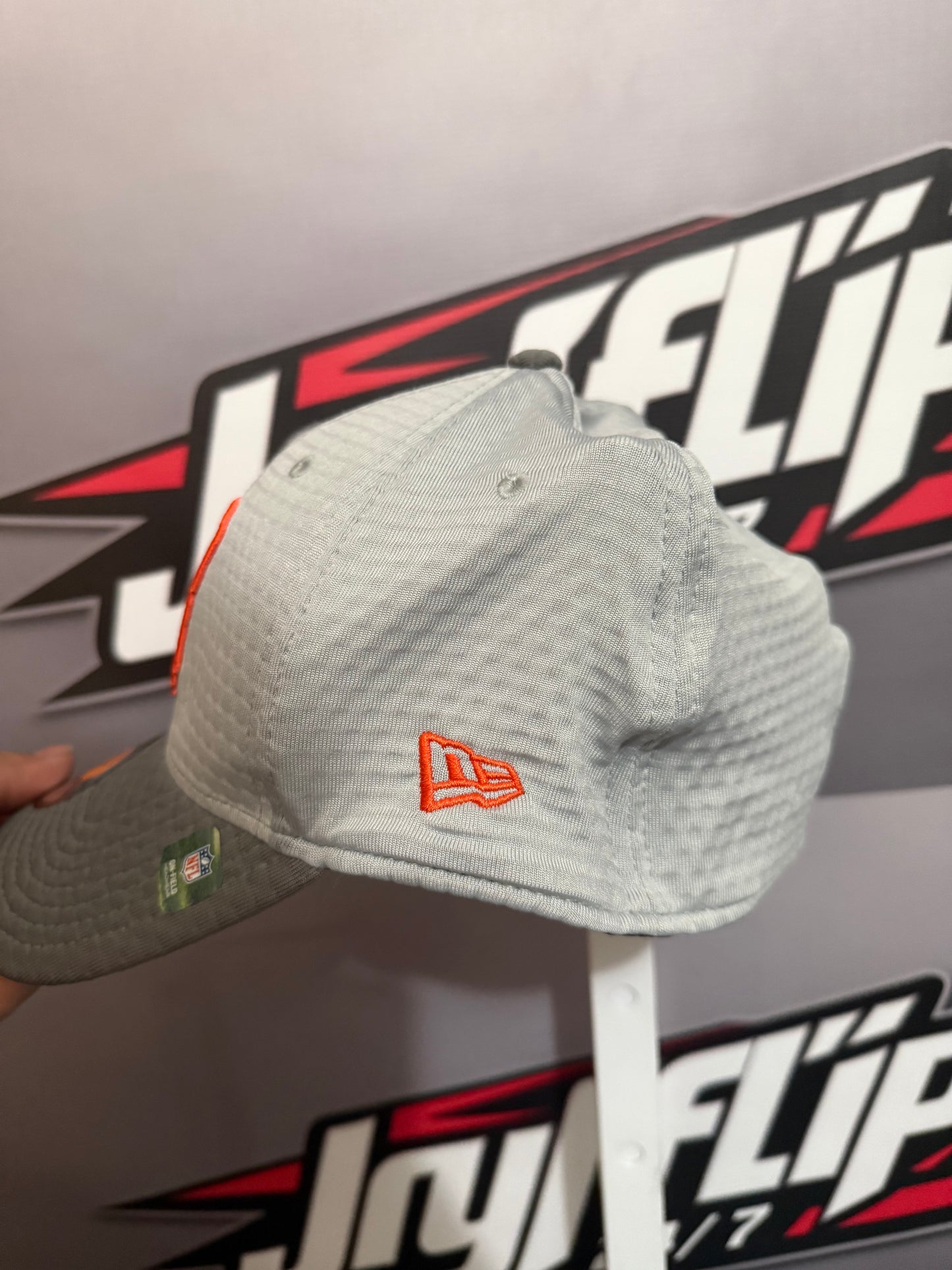 Cleveland Browns (Dog Logo) XL/L Flexfit Hat