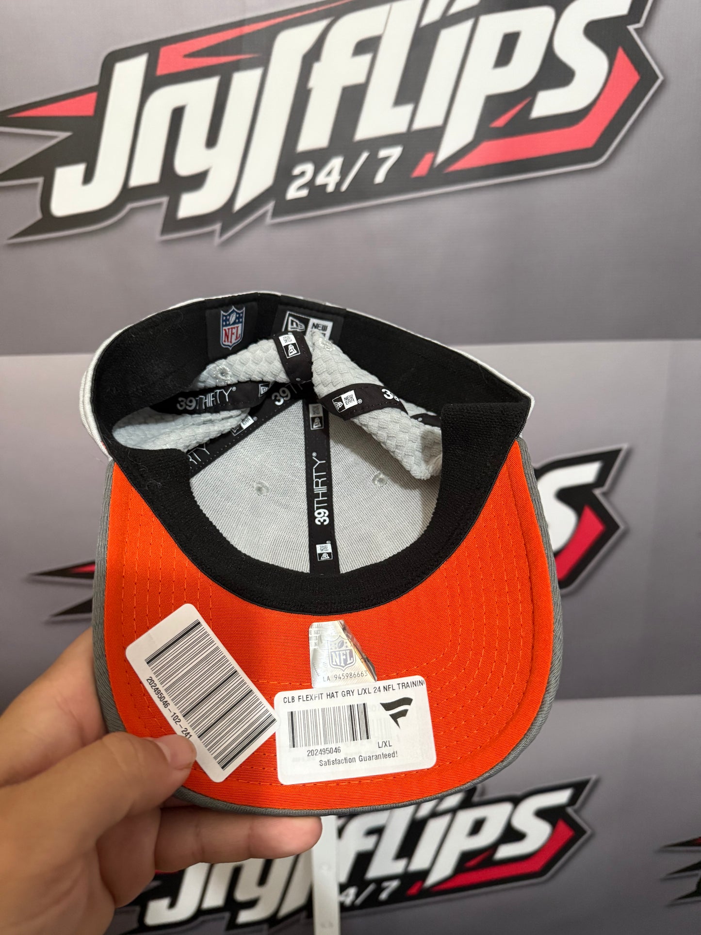 Cleveland Browns (Dog Logo) XL/L Flexfit Hat