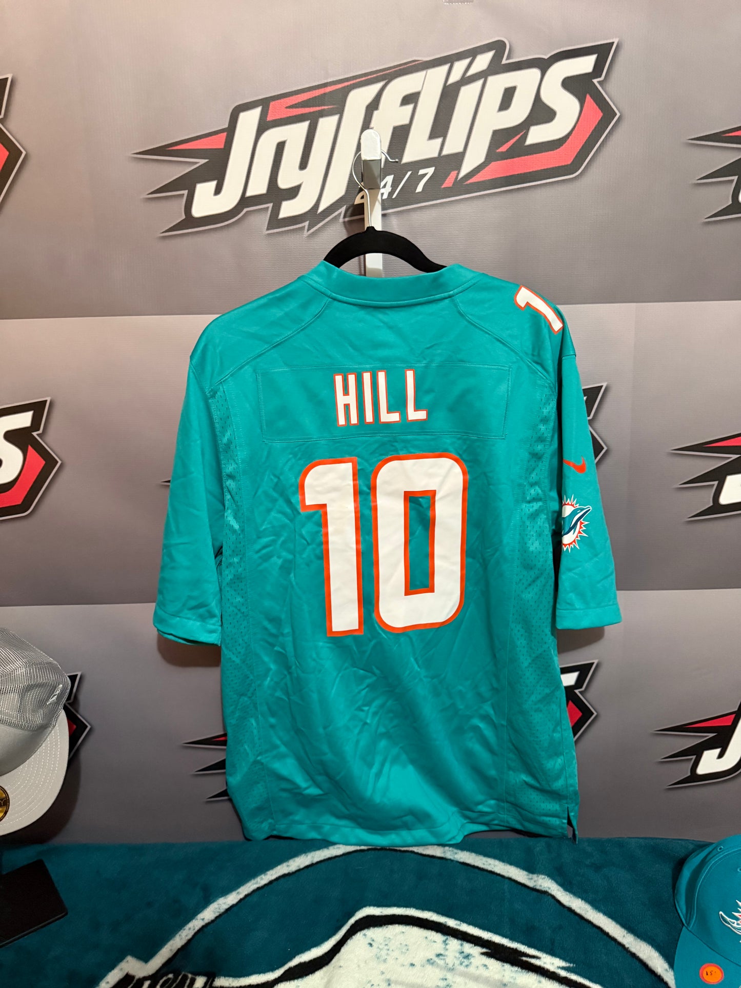Men’s Medium Tyrell Hill #10 Jersey