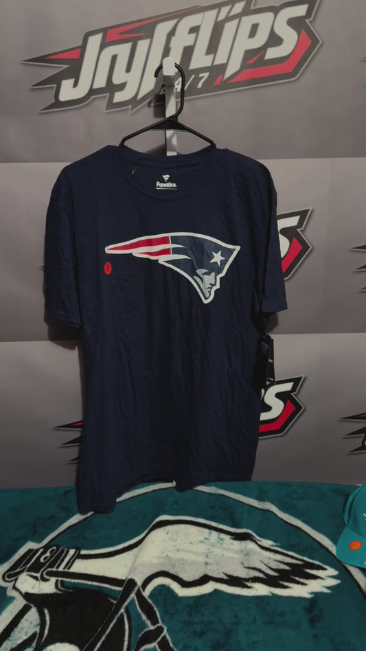 Men’s Large NE Patriots MAC Jones T Shirt